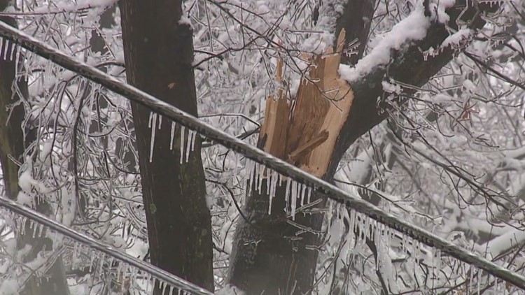 Crews Work To Restore Power Outages Across Central Pennsylvania   BB1ieRAr.img