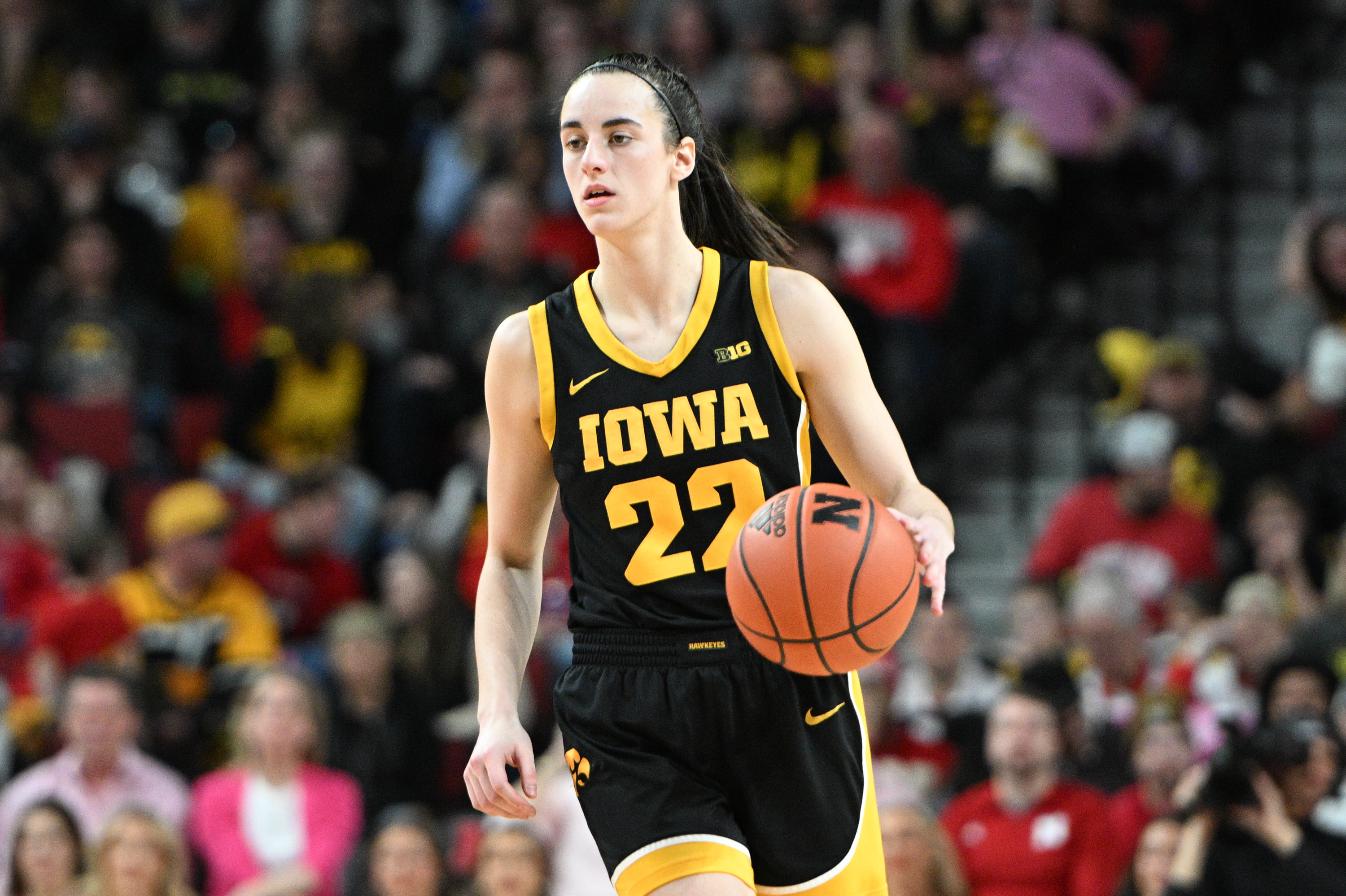 how to, caitlin clark scoring record: how to watch iowa star pass kelsey plum
