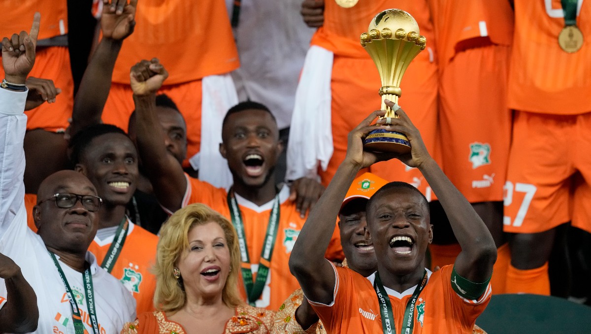 jugadores de costa de marfil reciben jugoso premio tras conquistar la copa de áfrica