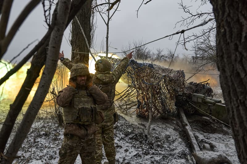 russian all-out assault on avdiivka: potential battles scenario and threat of encirclement
