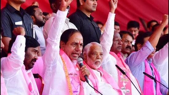 kcr lashes out at cong over irrigation projects in telangana