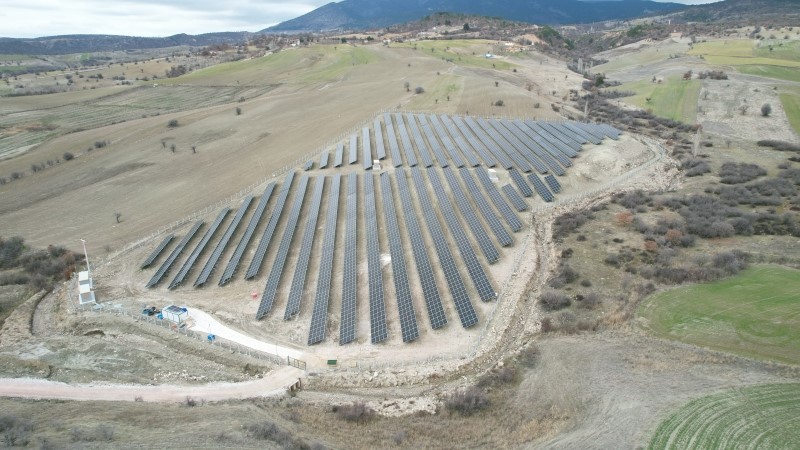 gediz’de güneş enerji santrali elektrik üretimine başladı