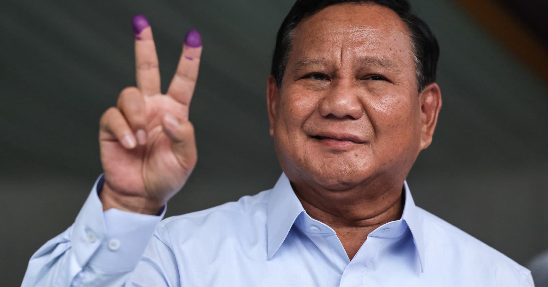 Indonesia's Defense Minister Prabowo Leads In Early Unofficial ...