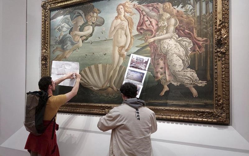 climate activists target botticelli's 'birth of venus' in florence's uffizi gallery