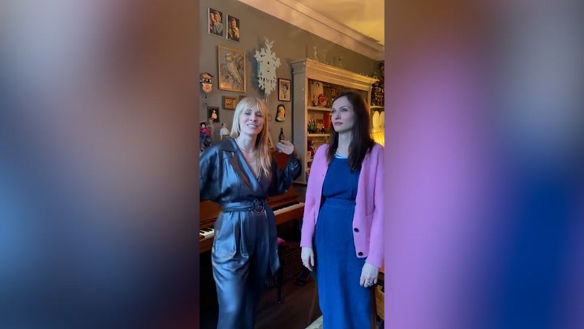 sophie ellis-bextor and natasha bedingfield perform mash-up as both singers re-enter chart after 20 years