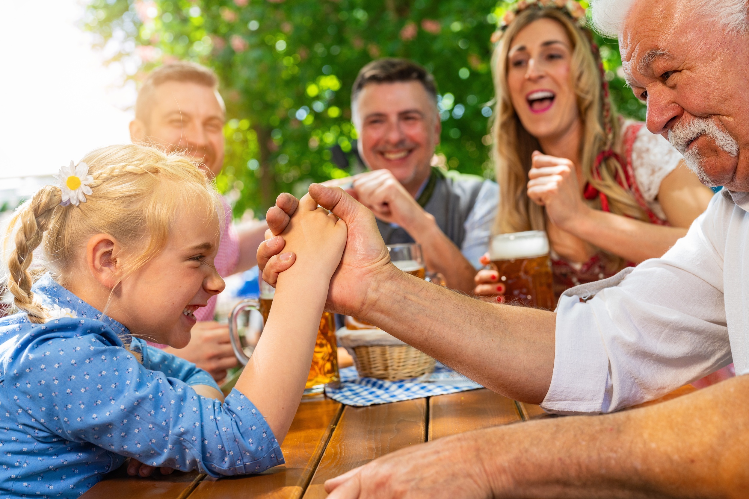 <p>Many bars on the continent welcome kids — up to a certain hour, anyway. Thus, it’s pretty common to see parents having a drink and their kids enjoying hot chocolate or juice, especially at pubs.</p><p>You may also like: <a href='https://www.yardbarker.com/lifestyle/articles/20_signs_that_youre_obviously_an_american_abroad_021324/s1__39017233'>20 signs that you’re obviously an American abroad</a></p>