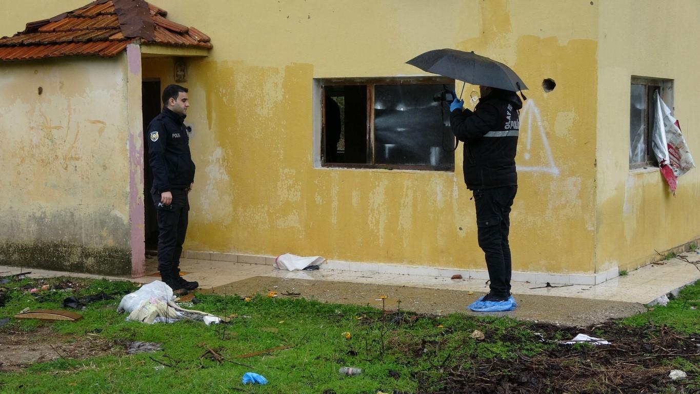 antalya'da acı olay... sağlık ekiplerinin tedavisini reddetmişti! metruk evde ölü bulundu