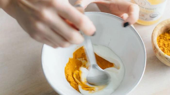 göbek yağını rendeleyen baharatlı yoğurt tarifi! 36 bedene düşeceksiniz, kaloriler yanıyor