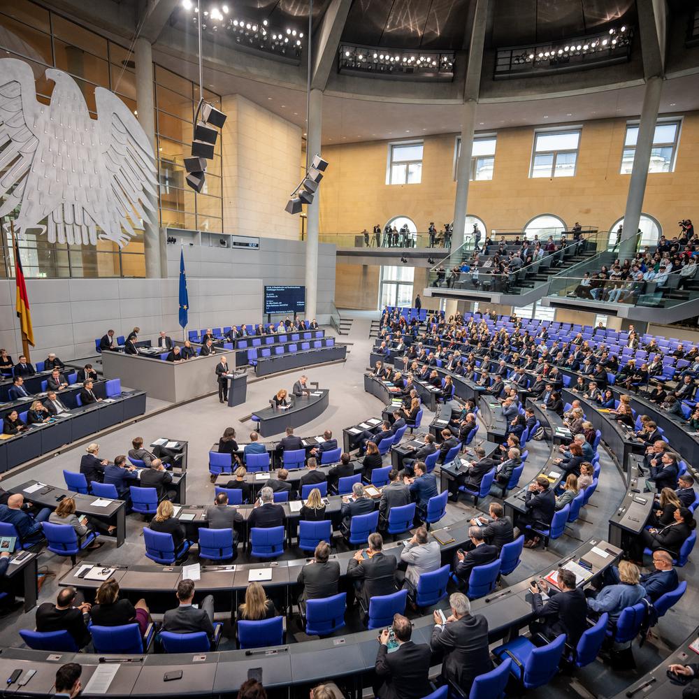 Krisen, Streiks Und Geopolitische Spannungen : Bundesregierung Rechnet ...