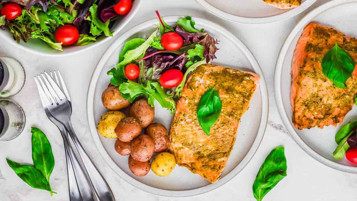 <p>Pesto salmon is a hassle-free dish that brings flavor and health to your Valentine’s table in less than 25 minutes. Its simplicity and delicious combination of ingredients make it an ideal choice for a romantic, easy-to-prepare meal. Enjoy this heart-healthy recipe for a quick yet flavorful dinner, perfect for a special evening.<br><strong>Get the Recipe: </strong><a href="https://www.runningtothekitchen.com/garden-pesto-salmon-with-mediterranean-rice/?utm_source=msn&utm_medium=page&utm_campaign=msn">Pesto Salmon</a></p>