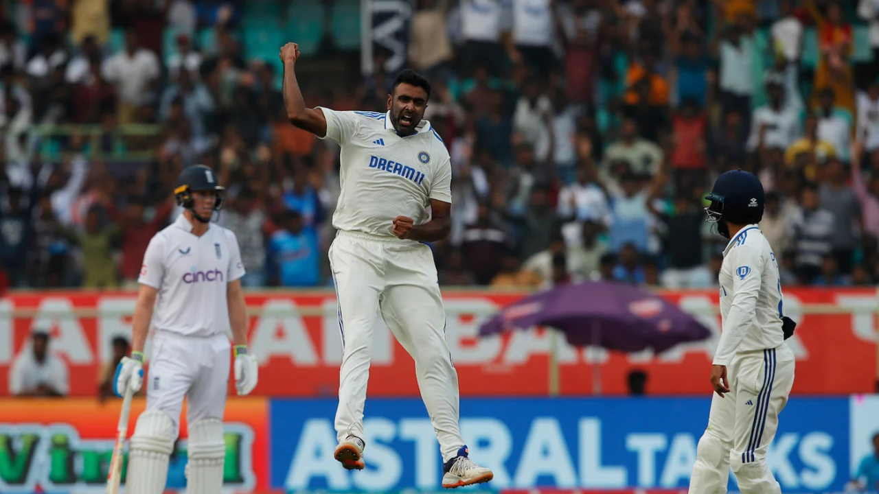 when r ashwin had heated on-field spat with james anderson over comments on virat kohli - watch