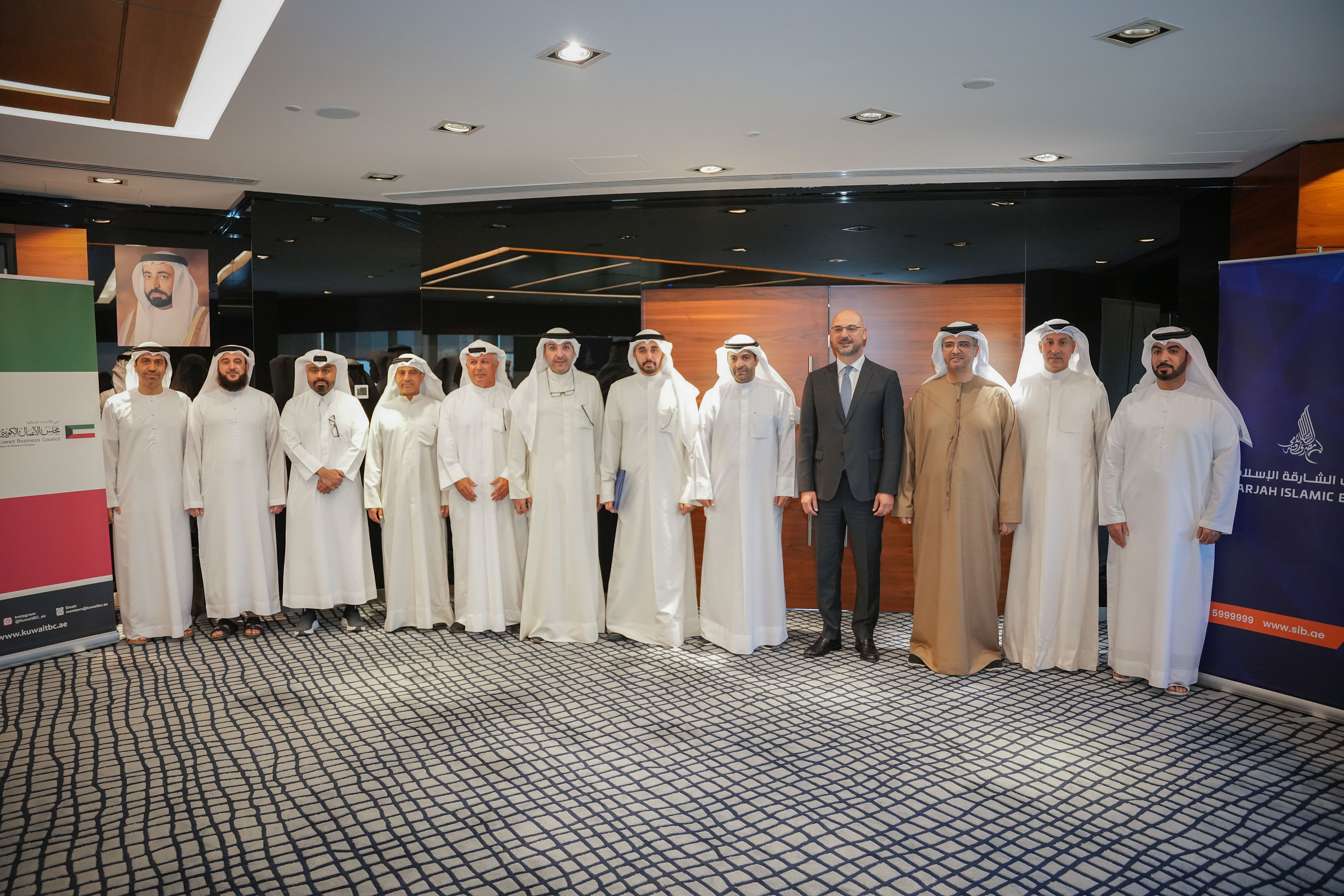 sharjah islamic bank, kuwait business council cooperate to support kuwaiti investments in uae