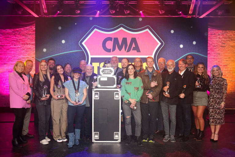 CMA Touring Awards celebrate crews for Chris Stapleton, Lainey Wilson
