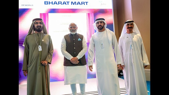 modi lays foundation stone of 100,000sqm bharat mart in dubai to boost exports