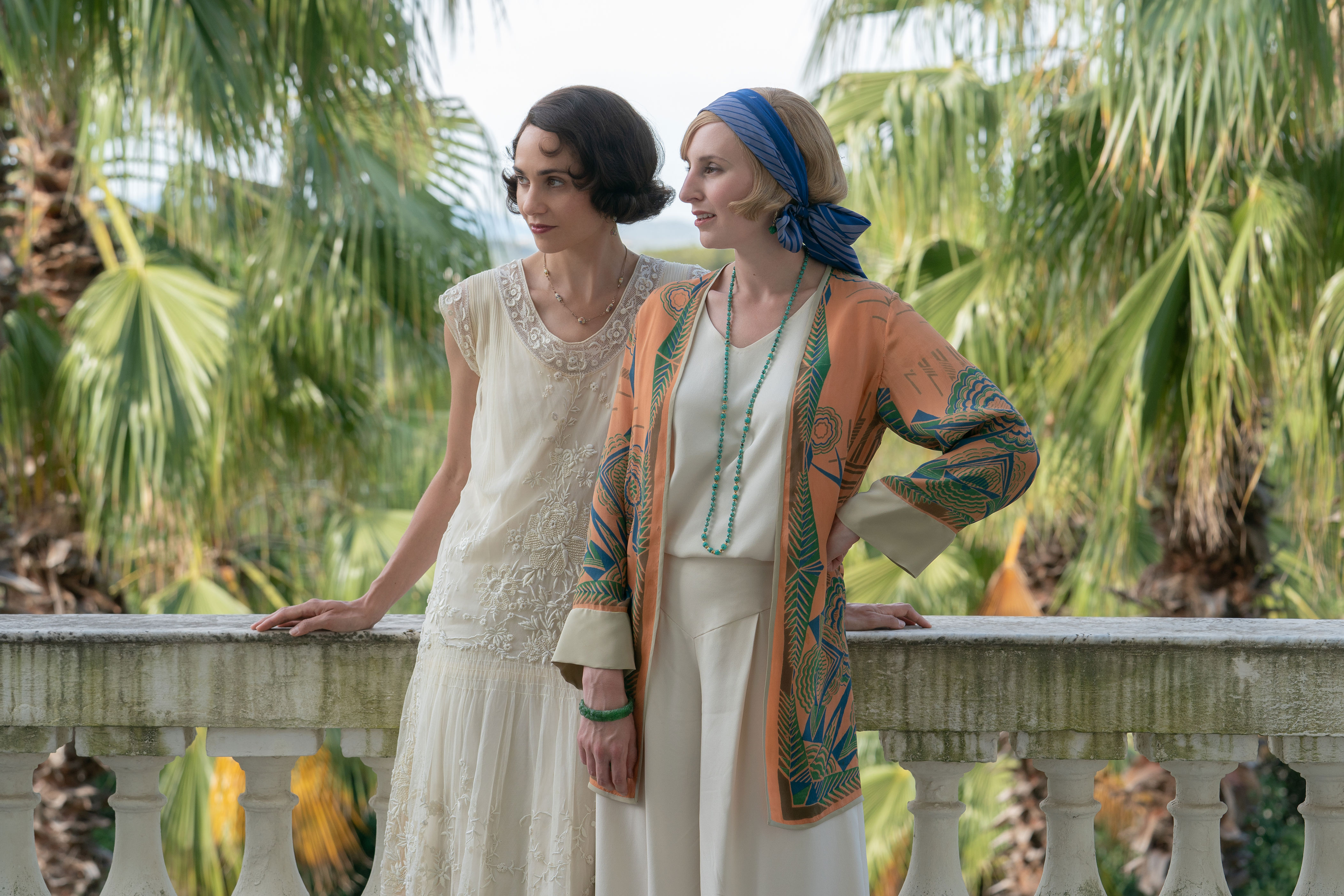 <p><span>Tuppence Middleton's newlywed Lucy Branson and Laura Carmichael's Lady Edith were beautifully dressed for the warm weather in the 2022 film "Downton Abbey: A New Era," which sees the English Crawley family inherit a new property -- a villa in the south of France.</span></p>