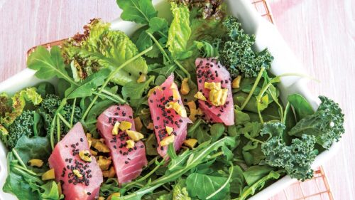 5 ensaladas saludables con surimi para hacer fácilmente