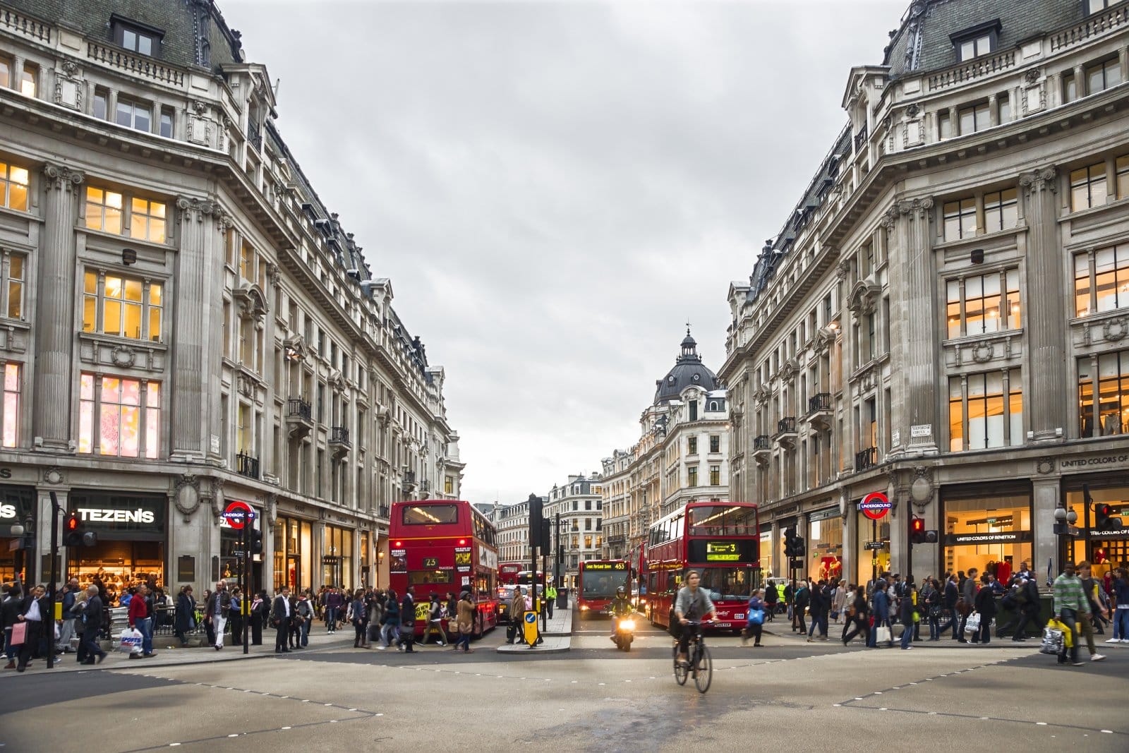 Image Credit: Shutterstock / elenaburn <p><span>Whether you prioritize career opportunities, cultural attractions, or a peaceful environment, these top 10 places offer something for everyone.</span></p> <p>The post The Top 10 Places to Live in the UK, According to Stats first appeared on Edge Media</p> <p>Featured Image Credit: Shutterstock / Zigres.</p> <p>For transparency, this content was partly developed with AI assistance and carefully curated by an experienced editor to be informative and ensure accuracy.</p>