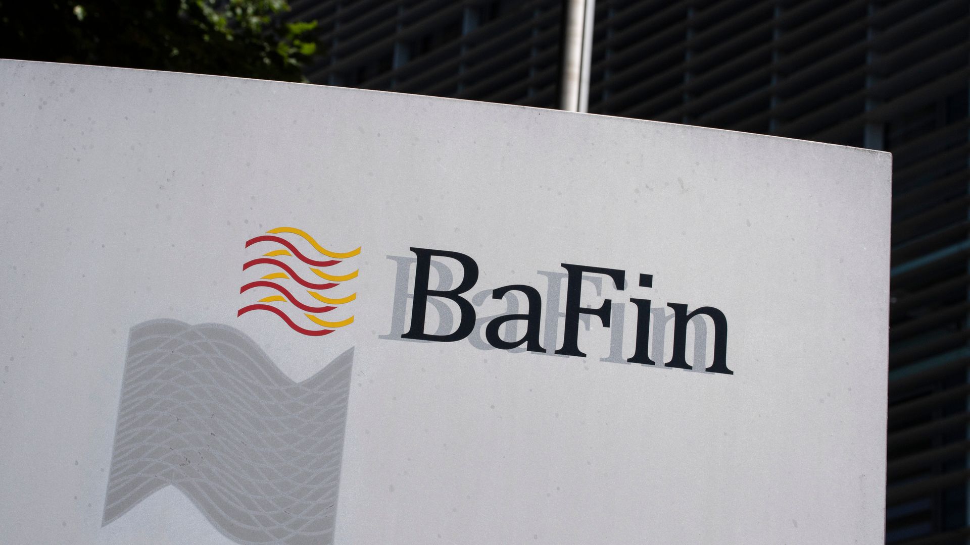 bafin: finanzaufsicht warnt offiziell vor firma eines saarländischen finanzschwurblers