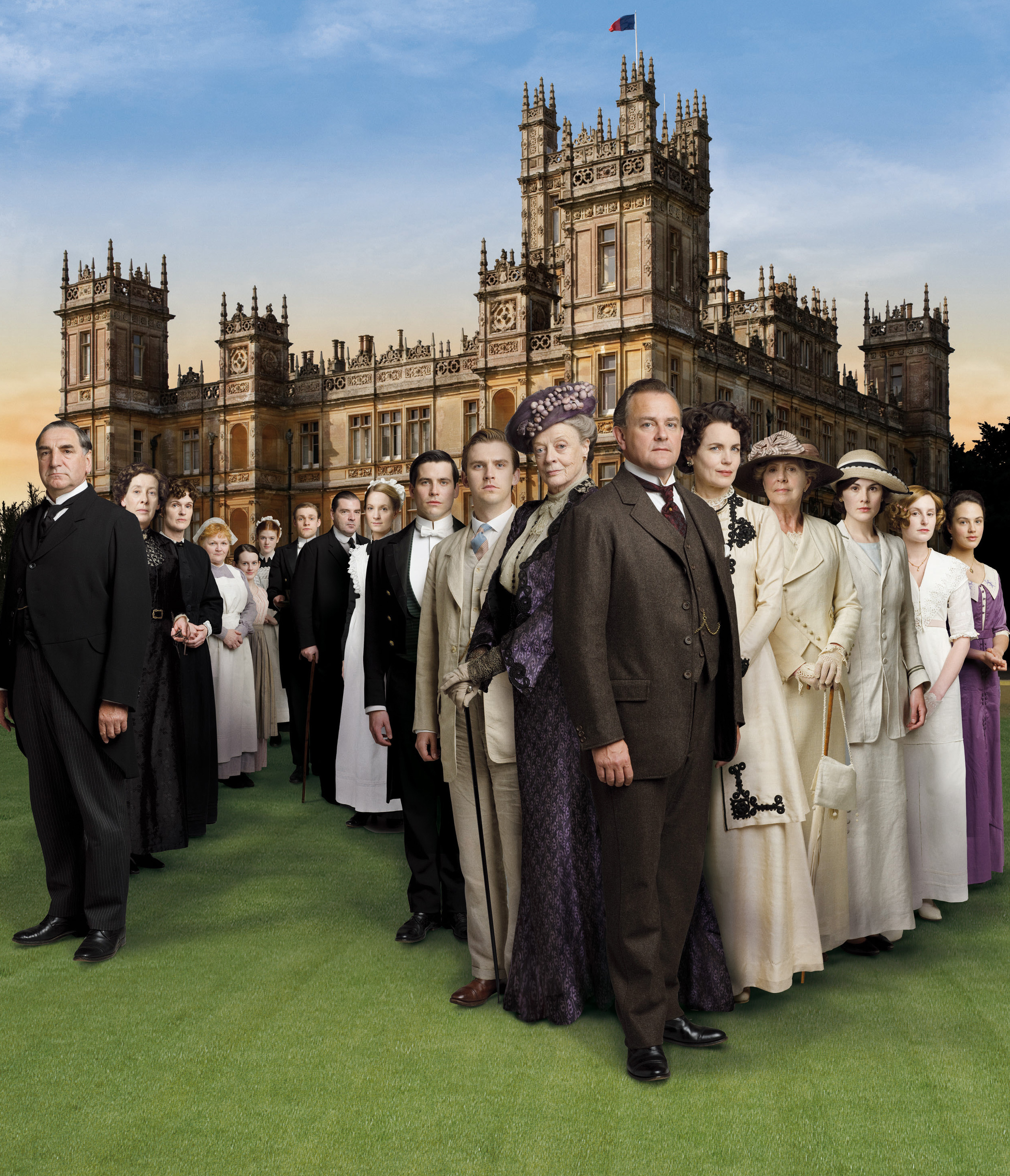 <p>Here's how the cast of the PBS series "Downton Abbey" looked -- and what they wore -- when it all started. They're seen here on the season 1 poster: (from left) Jim Carter, Phyllis Logan, Siobhan Finneran, Lesley Nicol, Sophie McShera, Rose Leslie, Thomas Howes, Brendan Coyle, <a href="https://www.wonderwall.com/celebrity/profiles/overview/joanne-froggatt-1487.article">Joanne Froggatt</a>, Rob James-Collier, Dan Stevens, Maggie Smith, Hugh Bonneville, Elizabeth McGovern, Penelope Wilton, <a href="https://www.wonderwall.com/celebrity/profiles/overview/michelle-dockery-1488.article">Michelle Dockery</a>, Laura Carmichael and Jessica Brown Findlay.</p>