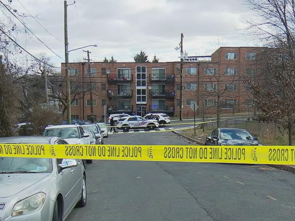 3 DC Police Officers Shot Trying To Serve Warrant Alleged Gunman   BB1ih34y.img