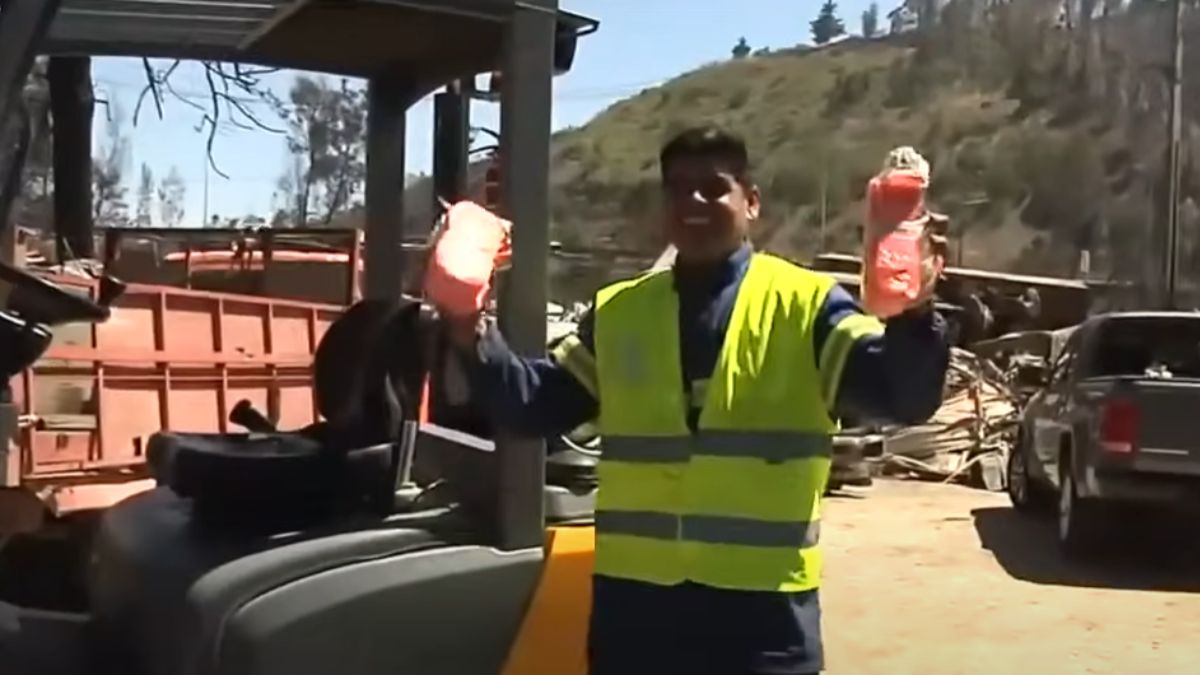 la generosa donación a hombre recolector que perdió su negocio de reciclaje tras el incendio en valparaíso