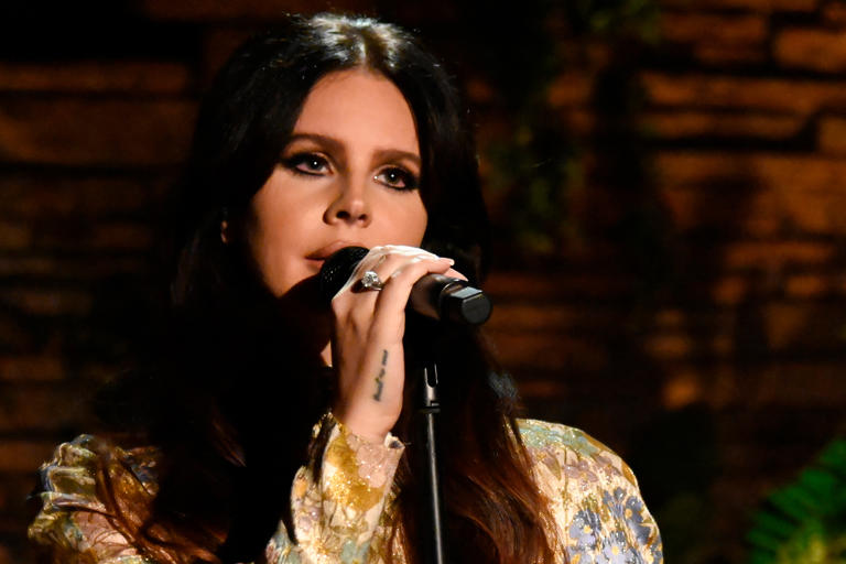 Lana Del Rey Trades Chemtrails for ‘Blue Skies' on Irving Berlin Cover