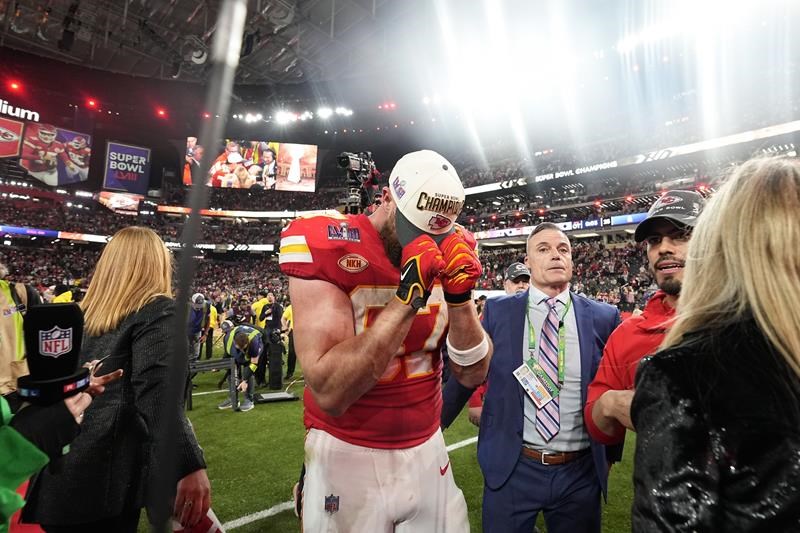 travis kelce says he shouldn't have bumped chiefs coach andy reid during the super bowl