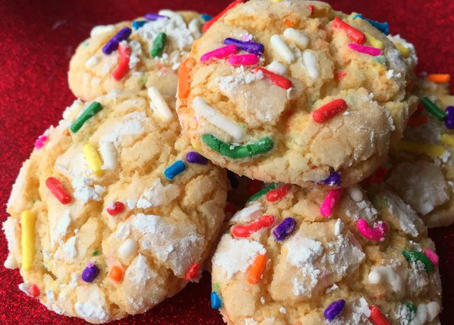 Our 12 Best Cake Mix Cookie Recipes Are A Lazy Baker's Dream