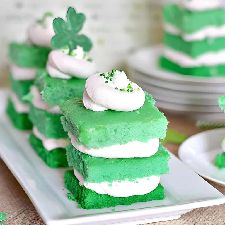 12 Lucky Desserts To Make For Saint Patricks Day