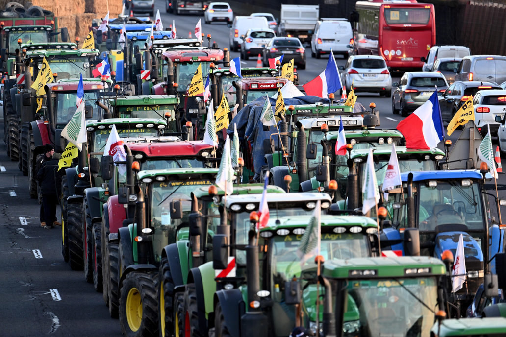 o que está por trás dos protestos de agricultores em dezenas de países ao redor do mundo?