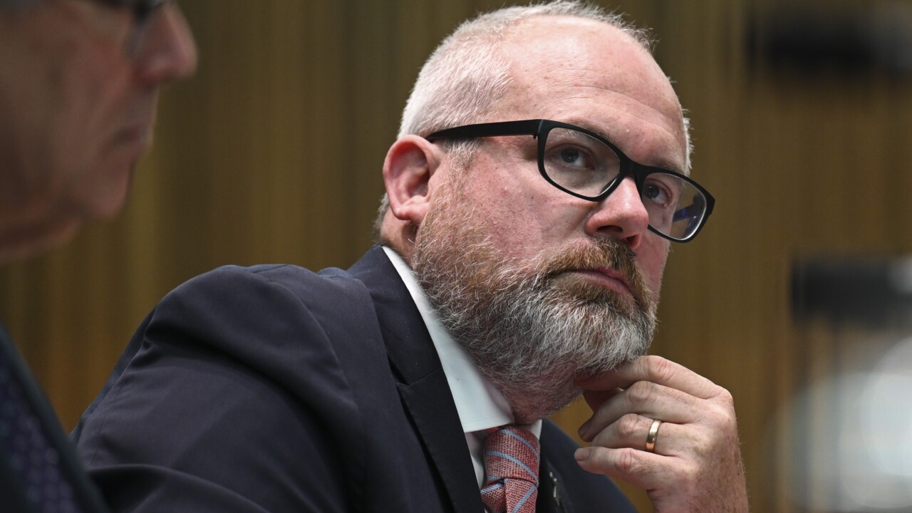 ‘no issues with my conflicts of interest’: tim ayres defends union appointment