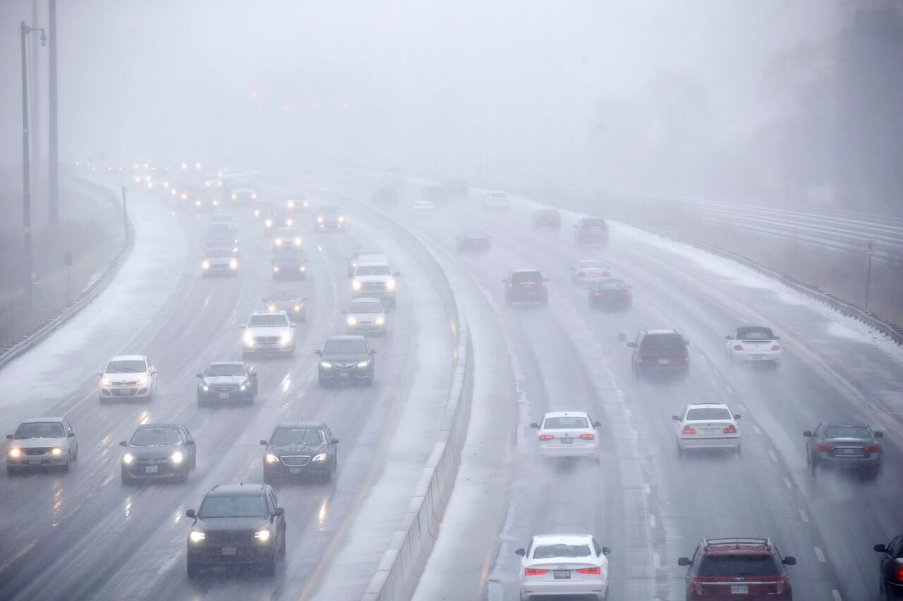 winter weather travel advisory in effect for toronto with 'significant' snowfall expected