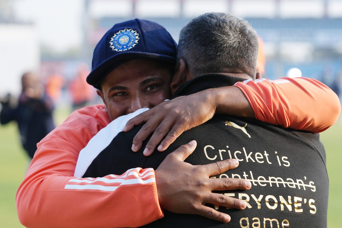 IND Vs ENG, 3rd Test: Sarfaraz Khan's Father Sheds Tears As Son ...