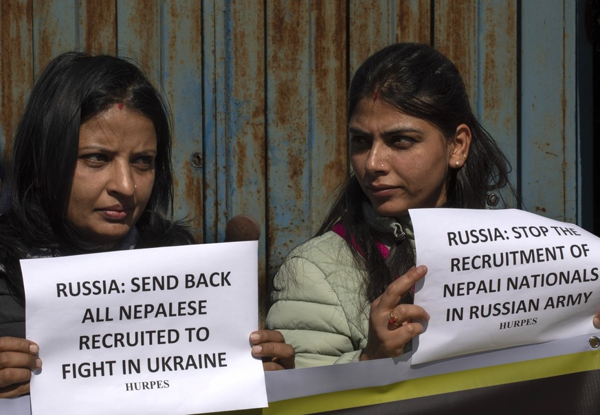 «wie ihre schilde» – 15'000 nepalesen sollen sich russischer armee angeschlossen haben