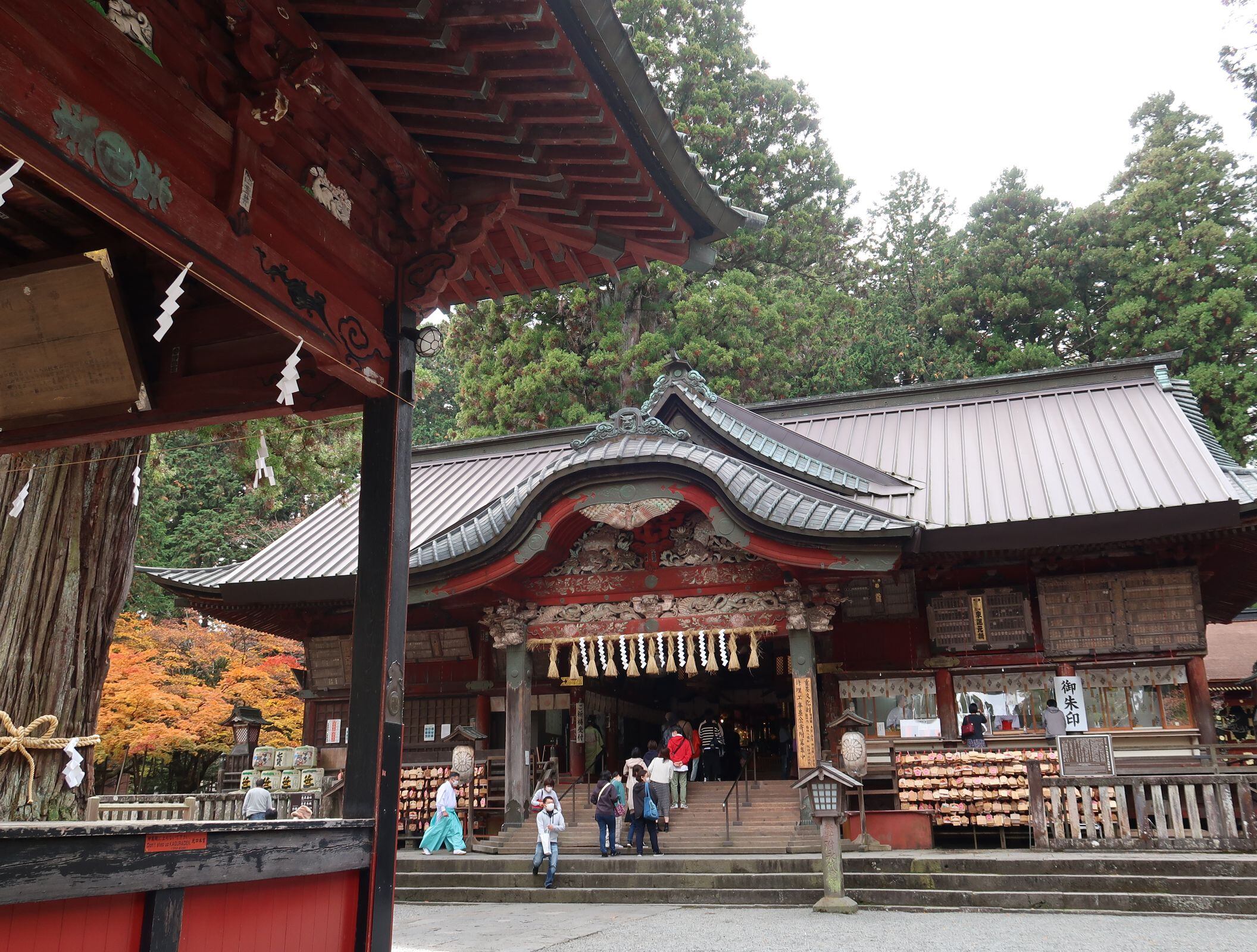 climbing japan's mount fuji can be a spiritual experience despite overtourism