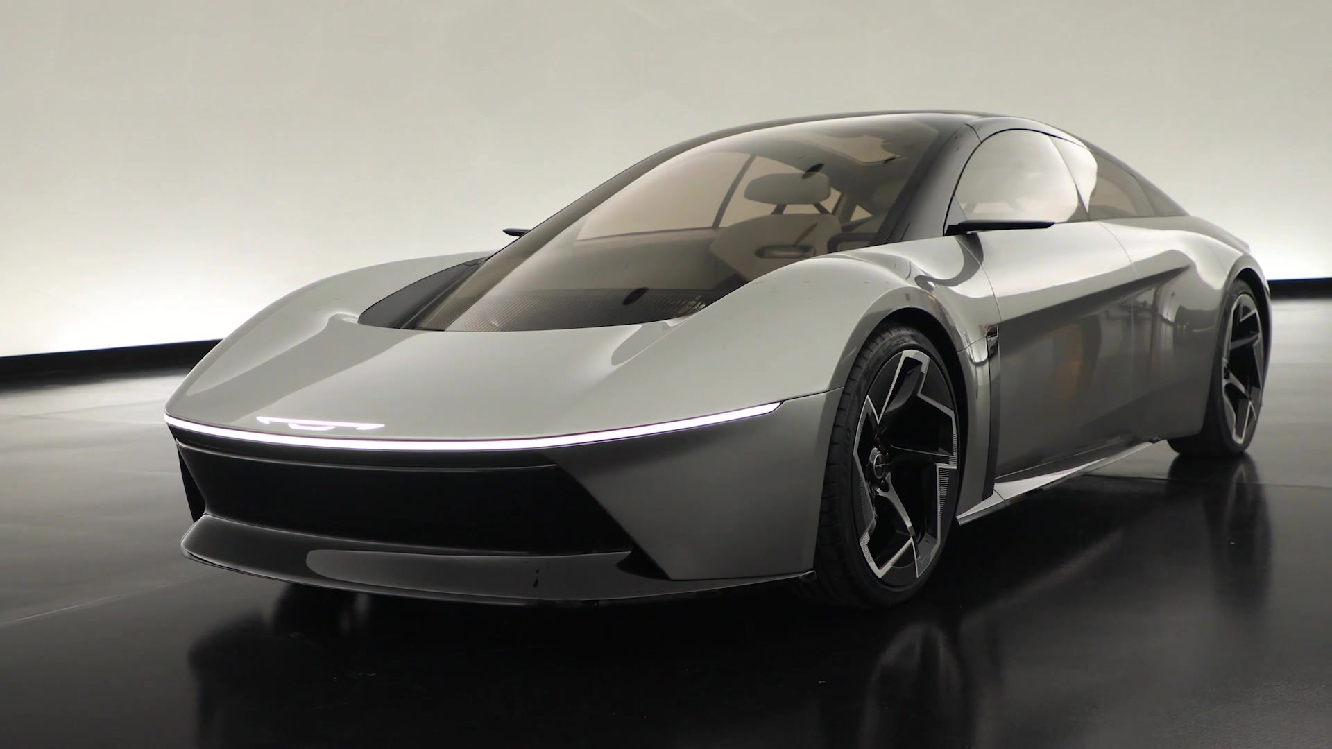 Chrysler Halcyon Concept Pushes Innovative Boundaries, Offers Forward ...
