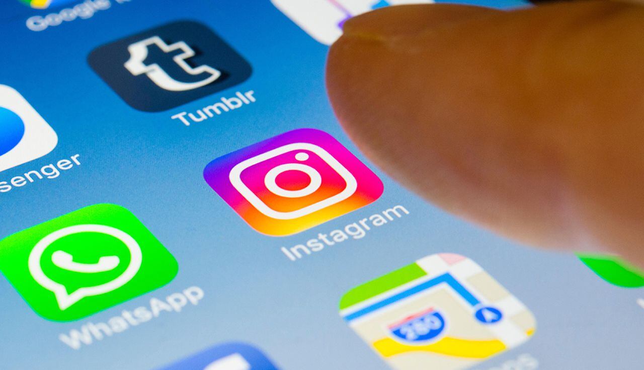 instagram tiene una herramienta muy útil para solucionar el problema de las fotos y videos con los ex