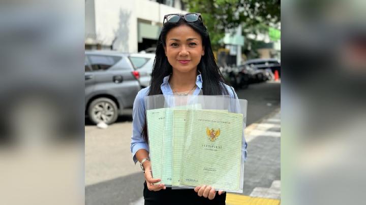 4 sertifikat tanah kembali ke tangannya, nirina zubir: bisa menang lawan mafia tanah