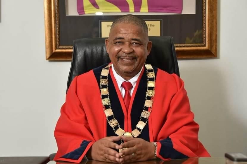 opposition call on da to act against mayor accused of misconduct