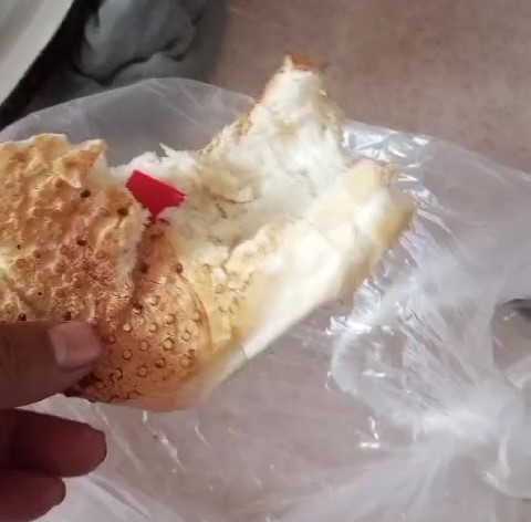 ekmekten plastik çıktı