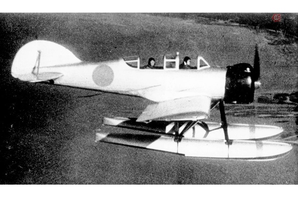 「潜水艦から飛行機」という発想はぶっ飛んでいたのか 旧日本軍が着々研究したワケ