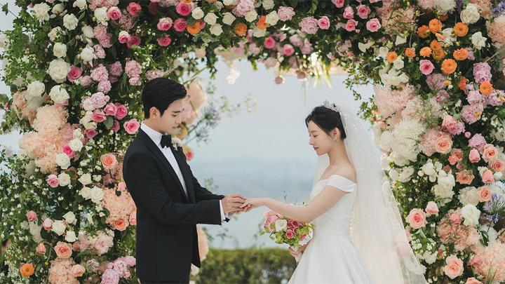 kim soo hyun dan kim ji won menikah hingga bersitegang dalam queen of tears