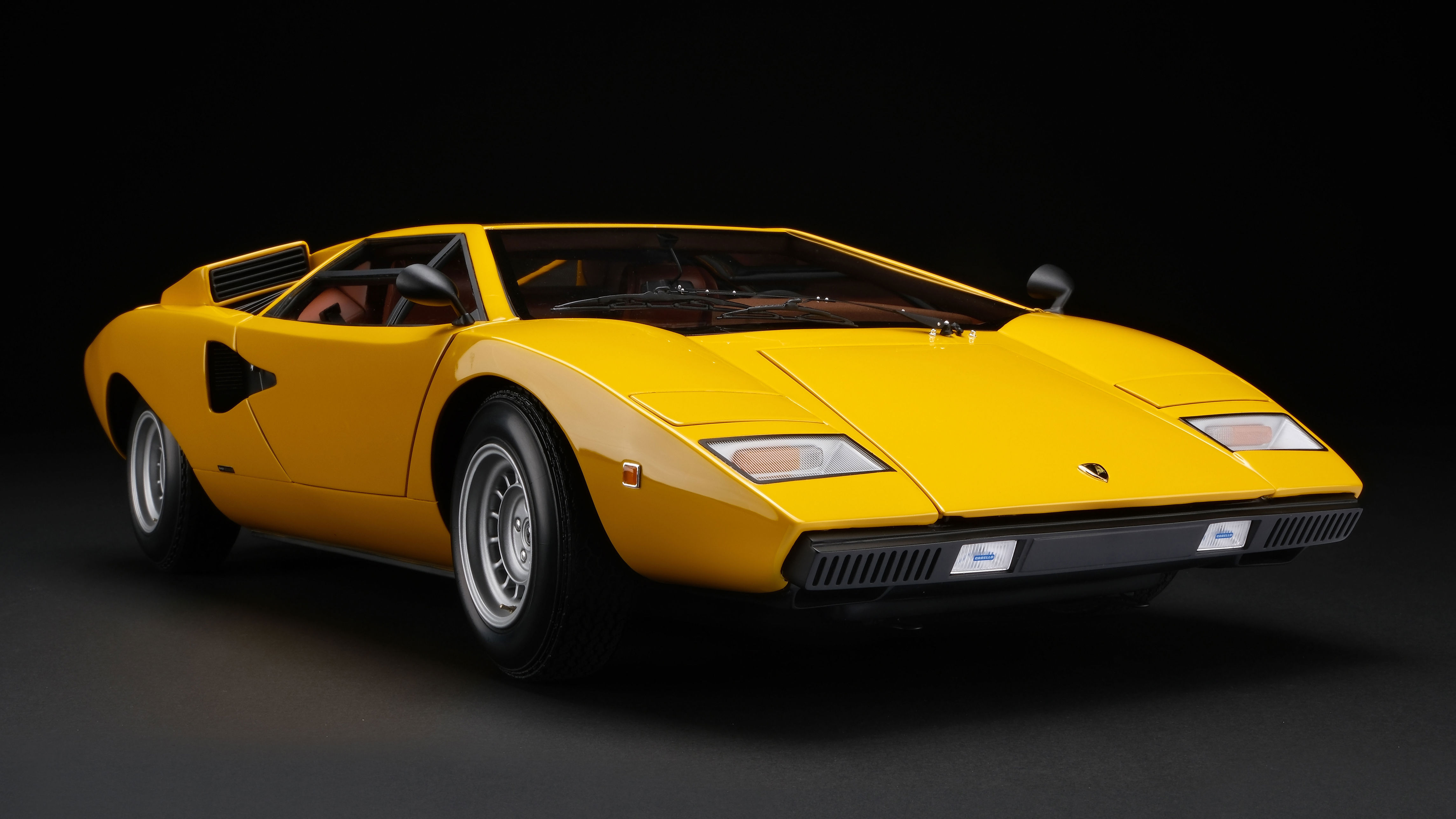 feast your eyes on these stunning lamborghini countach and revuelto 1:8 scale models