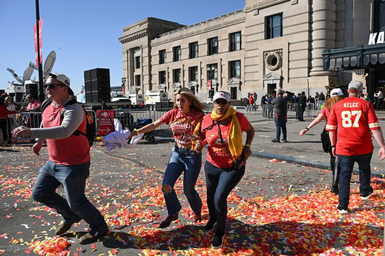 super bowl parade shots fired