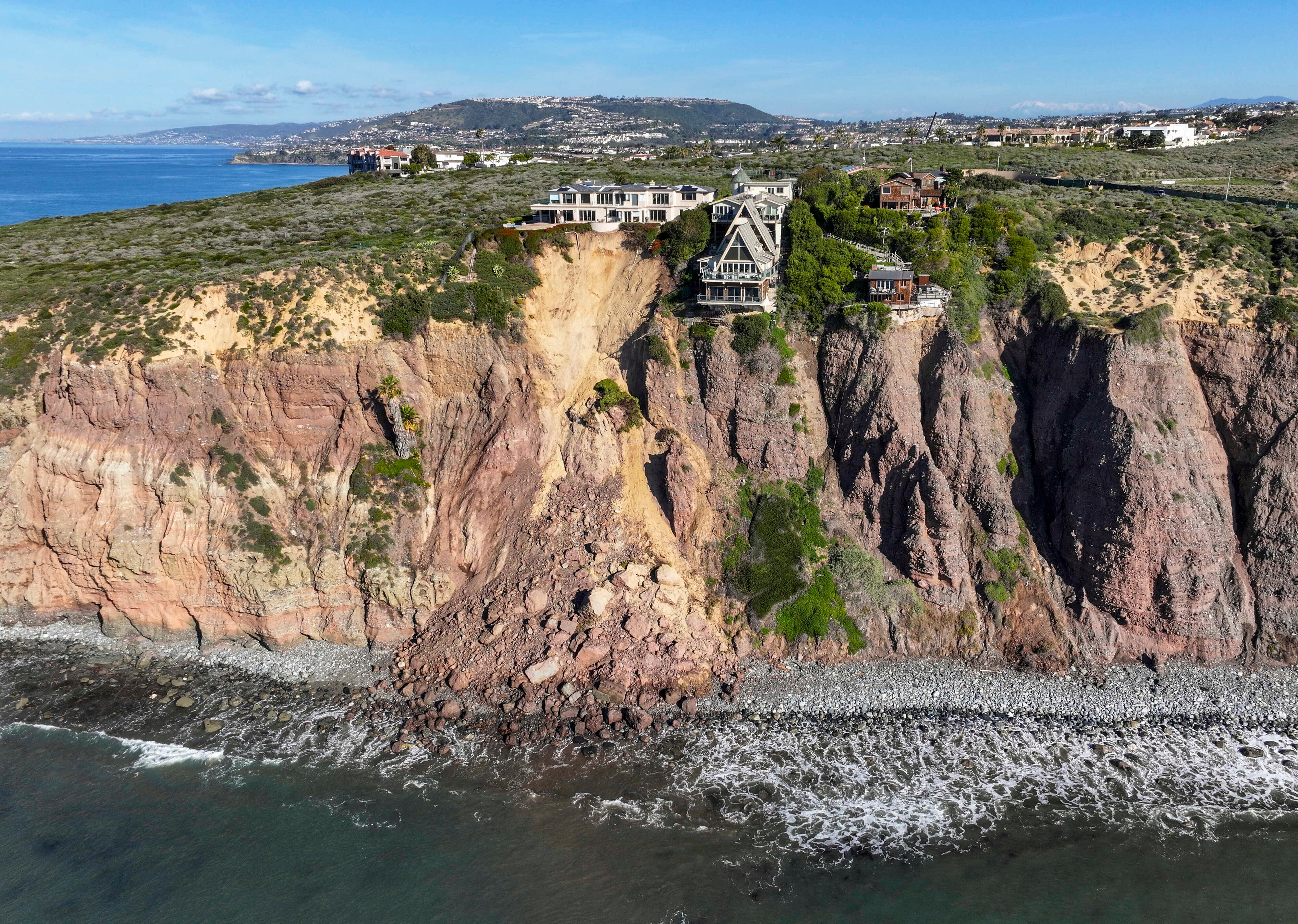 Pictures Show Multi-million Dollar Mansion On Edge Of Cliff After ...