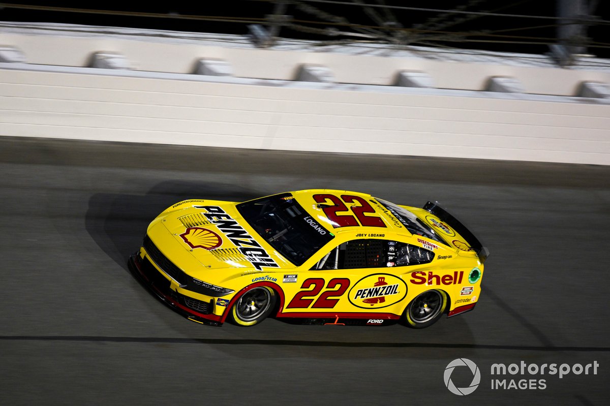 NASCAR Daytona 500: Logano Earns Pole, Fords Lock Out Front Row