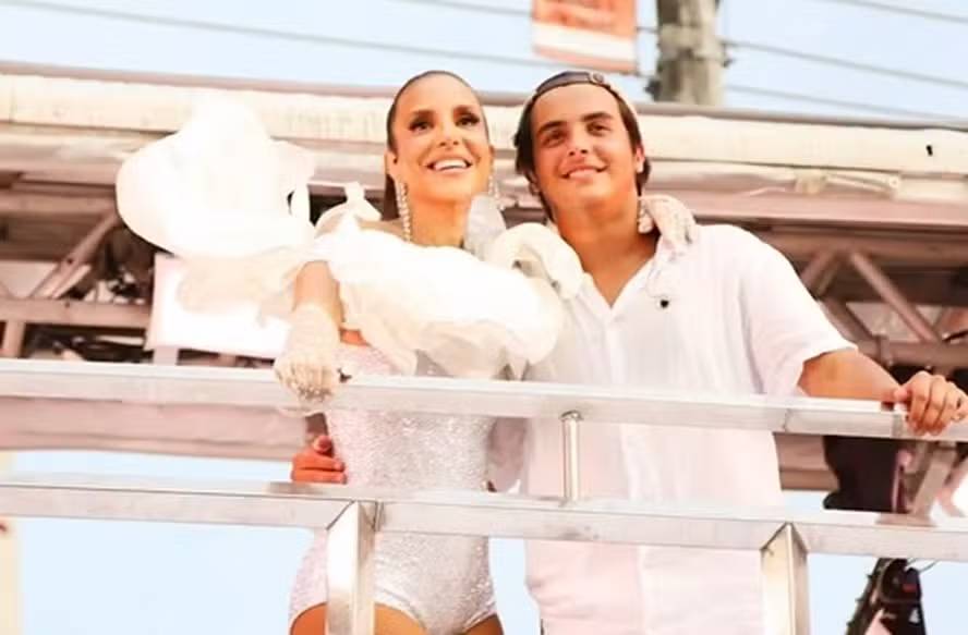 Filho De Ivete Sangalo Revela Se Est Namorando Aos Anos