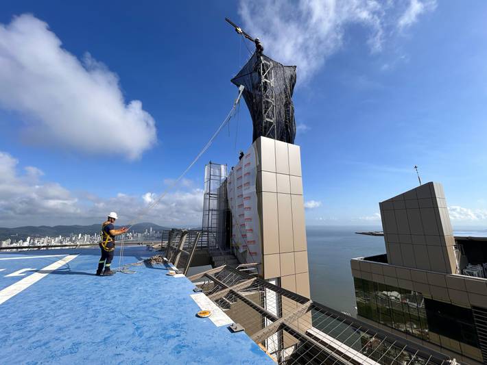 prédio mais alto do brasil? construtora ‘aumenta‘ edifício onde neymar tem apartamento