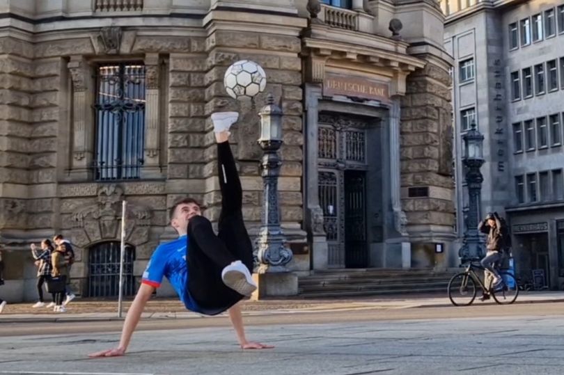meet the irish freestyle star who has schooled fernando torres' & arjen robben's kids, and competed around the world
