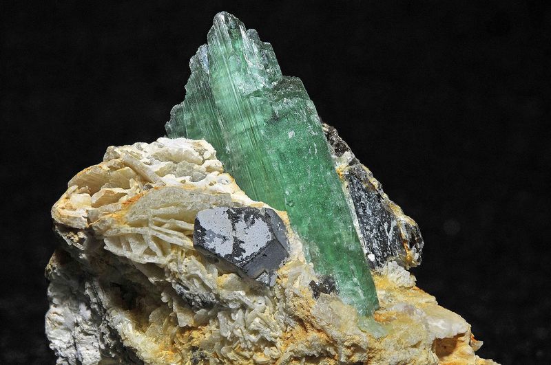 35 most valuable gemstones, from least to most expensive
